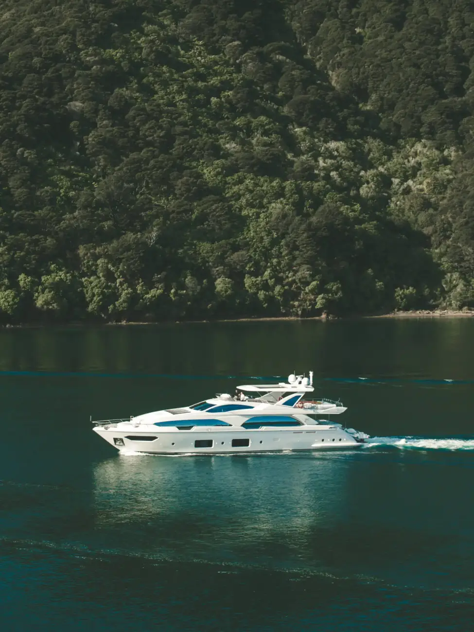 (c) Tobias TulliusWWW.joma